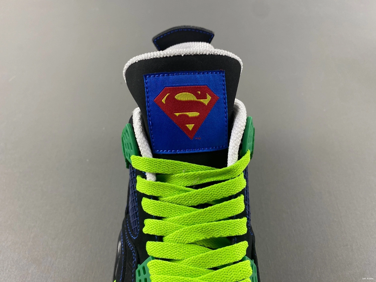 Doernbecher - 4 Jordan 308497-015 Retro 1123
